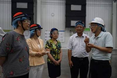 曹振雷主任考察九江醫(yī)衛(wèi)用非織造產(chǎn)業(yè)，走訪必得福與貝里國(guó)際引領(lǐng)行業(yè)高質(zhì)量發(fā)展